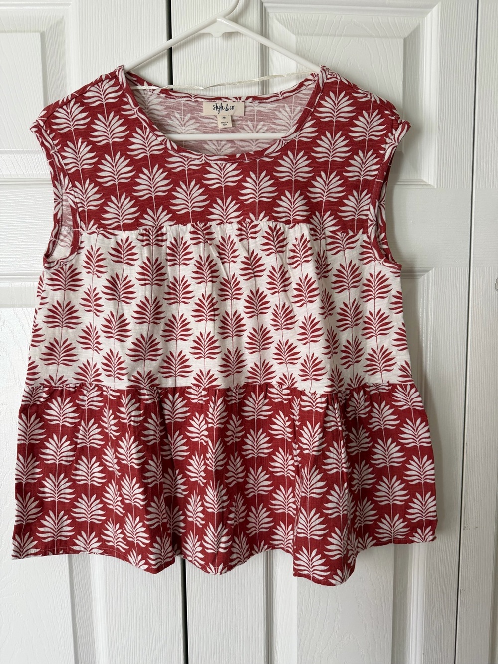 Style & Co. Red and White Sleeveless Peplum Tank Top